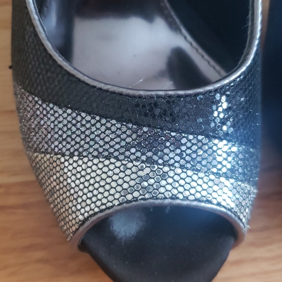 Worthington Silver and black sequined platform heels - Picture 2 of 8